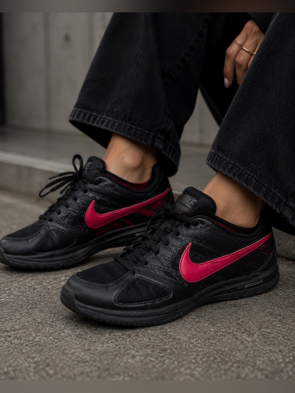 Nike Zoom ($140) Black & Pink Athletic Training Sneakers Women’s Size 7.5